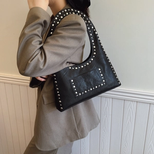 Vintage Rivet Shoulder Bag Women Retro PU Leather Underarm Hobo Bag Large Capacity Tote Punk Style Motorcycle Handbag