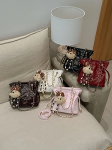 Fashion Women Quilted PU Leather Bucket Bag Classic Rhombic Chain Shoulder Bag With Plush Bear Charm Versatile Crossbody