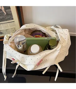 Internal view of floral tote bag with zipper closure and spacious storage capacity