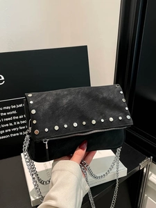 Sac Bandoulière Femme en Cuir PU à Rivets Sac à Épaule Vintage avec Chaîne en Métal Sac à Main Carré à Rabat Polyvalent