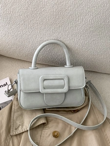 Borsa a mano quadrata grigio chiaro minimalista con fibbia in pelle e manico superiore