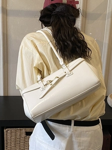 French Vintage Glossy PU Leather Baguette Shoulder Bag For Women Gold Horsebit Buckle Underarm Handbag Retro Fashion Purse