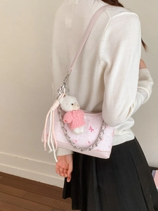Rosa Schultertasche mit Schleifendruck, Silberkette und süßem Bär-Anhänger-Zubehör