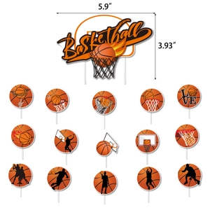 Détail du kit de 16 décorations de gâteau basketball avec motifs sportifs orange et noir