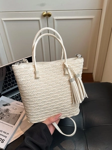 Sac Seau de Mode en Cuir PU Plissé pour Femmes Sac à Bandoulière de Style Coréen avec Glands et Décoration de Strass