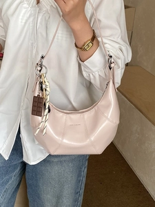 Retro Glossy PU Leather Crescent Hobo Shoulder Bag For Women Stylish Underarm Bag With Letter Print And Chocolate Charm Decorative Bag