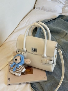 Retro Textured PU Leather Handbag For Women Vintage Shoulder Crossbody Bag With Teddy Bear Pendant Metal Twist Lock
