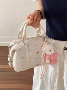 Süße Boston-Handtasche Aus PU-Leder Für Damen Niedlicher Cartoon-Print Umhängetasche Mit Plüschbär-Anhänger Vielseitige Tasche