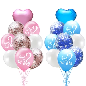 Gender Reveal Ballon-Set mit blauen und rosa Herzfolien und Konfetti-Ballons auf weißem Grund