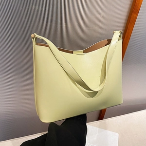 Women Large Capacity PU Leather Tote Bag Minimalist Single Shoulder Commuting Handbag With Bottom Rivets Solid Color