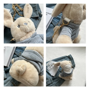 Détails du sac lapin en peluche avec fourrure douce et bandoulière chaîne dorée