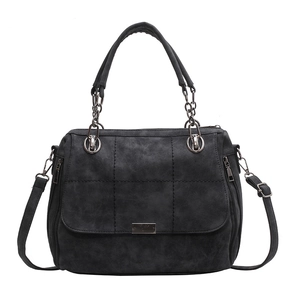 Dark grey matte tote bag with square quilting and adjustable chain shoulder strap