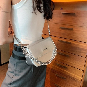 Fashion PU Leather Crossbody Bag For Women Trendy Chain Decoration Shoulder Bag Metallic Gloss Underarm Small Square Bag