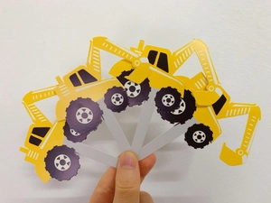 Lot de quatre décorations de gâteau excavatrice jaune pour anniversaire d'enfant