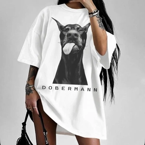 T-shirt oversize en coton blanc pour femmes avec imprimé graphique Dobermann réaliste