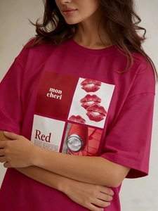 Detail of fuchsia pure cotton t-shirt with vintage car and lip puzzle print design