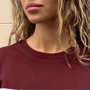 Deep red cotton crewneck T-shirt for women featuring high-quality needlework stitching