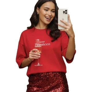 Chic red cotton t-shirt with Prosecco print paired with a shiny red sequin midi skirt