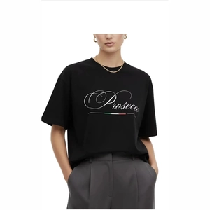 T-shirt nera da donna in cotone con stampa Prosecco e strisce tricolore italiano