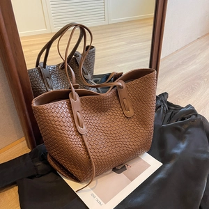 Retro Woven Large Capacity Tote Bag For Women PU Leather Minimalist Soft Shoulder Bag Urban Fashion Versatile Underarm Bag