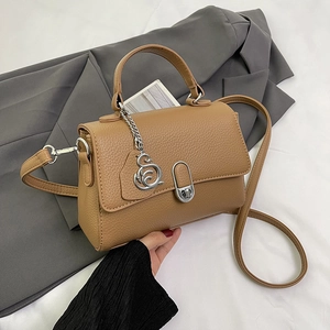 Vintage Litchi-Muster PU-Leder Handtasche Für Damen Metallschloss Schwanenanhänger Umhängetasche Elegante Pendler Top-Griff Tasche