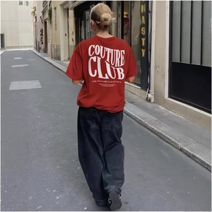 Oversize red street style t-shirt with Couture Club back print and casual fit