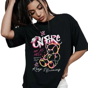 T-shirt noir oversize en coton avec un imprimé graphique d'ours en feu style street