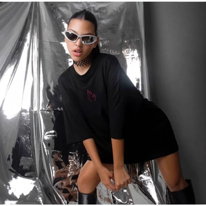 Oversize 100% cotton black T-shirt with pink flame print graphic in Y2K street style