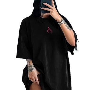 Oversized black 100% cotton T-shirt featuring a central red flame graphic for women