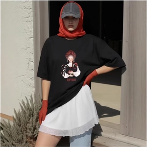 T-shirt noir en coton pour femme avec imprimé artistique traditionnel slave