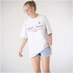 Light gray oversized cotton T-shirt with Gentle Dreams text print and crew neck
