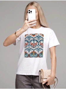 Detail of bohemian ikat print on white 100% cotton t-shirt with mirror selfie effect