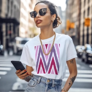 T-Shirt en Pur Coton à Manches Courtes pour Femmes Coupe Décontractée Haut Blanc à Col Rond Avec Imprimé Zigzag Géométrique