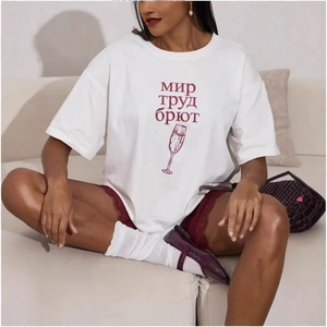 Damen 100% Baumwolle Kurzarm T-Shirt Lockere Passform Rundhals Russischer Buchstabendruck Grafik Tee Sommer Mode Top