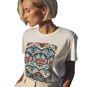 Women's white cotton T-shirt with bohemian geometric print and classic round neck