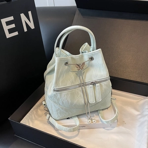 Mode Plissee PU Leder Beuteltasche Für Damen Schmetterling Künstliche Perle Dekor Kordelzug Rucksack Schultertasche Umhängetasche