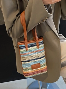 Sac Seau en Paille de Mode pour Femmes Sac Bandoulière Tissé à Rayures Multicolores Mini Sac à Main en Similicuir PU pour Vacances d'Été