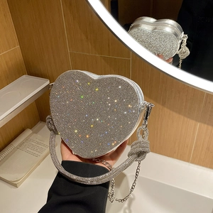 Sac de Soirée en Forme de Cœur avec Strass pour Femme Mode Luxe Brillant Sac Sous le Bras Chaîne Poignée Nouée pour Fête Mariage