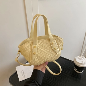 Sac seau en similicuir tressé jaune clair avec poignées et bandoulière amovible