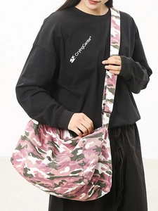 Pink camouflage canvas crossbody bag with large capacity and adjustable strap for women