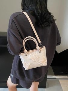 Sac seau chic en dentelle avec broderies papillons 3D et bandoulière amovible femme