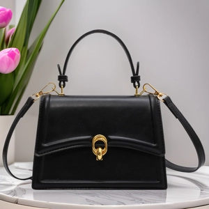 Women Fashion PU Leather Small Square Bag With Metal Twist Lock Urban Minimalist Shoulder Crossbody Bag Adjustable Strap For Daily Commute