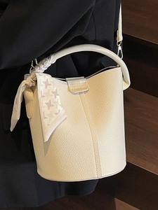 Sac Seau en Cuir PU Galet pour Femmes Sac à Main Bandoulière Minimaliste Avec Foulard Mode Décontracté Sac à Épaule Quotidien
