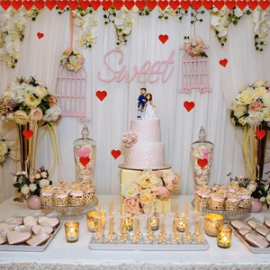 500 Heart-shaped glitter stickers roll for Valentine's Day party and gift decoration