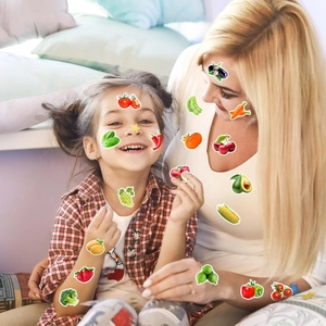 Autocollants de fruits et légumes colorés aux motifs de dessins animés pour enfants