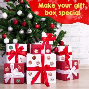 500 Christmas ball stickers roll with snowflake and elk patterns on gift boxes