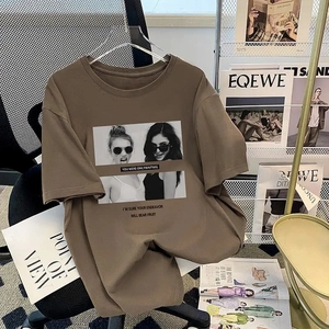 Women's brown cotton t-shirt with vintage figure print and comfortable loose fit