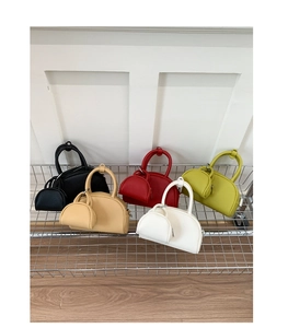 Lot de sacs bowling demi-lune en cinq couleurs avec mini porte-monnaie assortis
