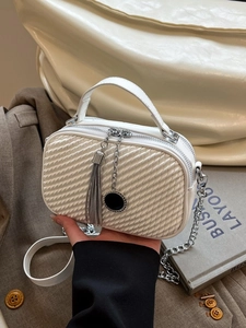 Sac à Bandoulière Femme 2025 en Cuir PU Matelassé Minimaliste Urbain Motif Tissé Avec Chaîne et Gland