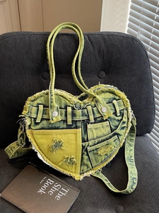 Retro herzförmige Denim-Handtasche mit Stern-Patchwork und verstellbarem Schultergurt